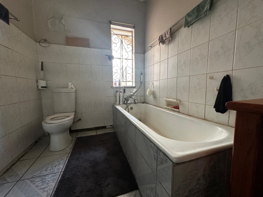 4 Bedroom Property for Sale in Waverley Free State